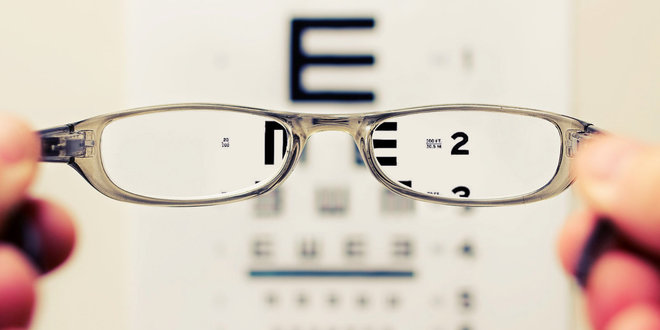 Augenglasbestimmung und Sehtest